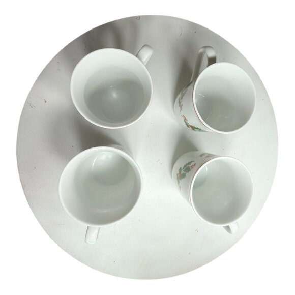 Set Of 4 Vintage Holly Berry Red & Green Trim Christmas Mugs Fine Porcelain - Picture 6 of 9